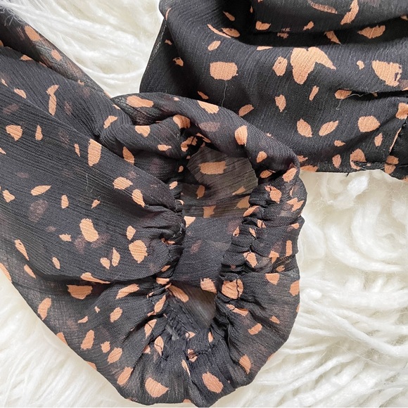 All in Favor Black and Orange Square-neck Ruched Top - Picture 5 of 10